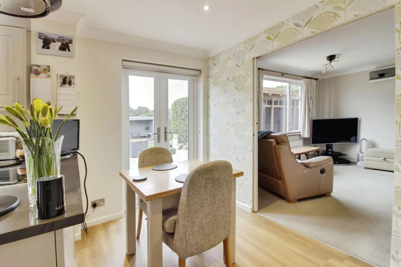 Guntons Road, Newborough, PE6, photo 7