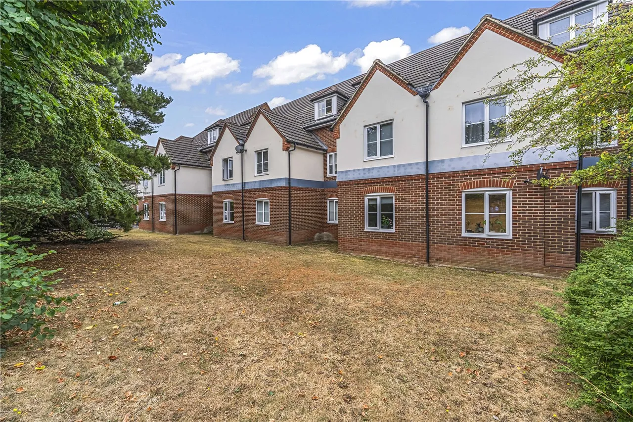 Langridge Mews, Hampton, TW12 3NZ, photo 9