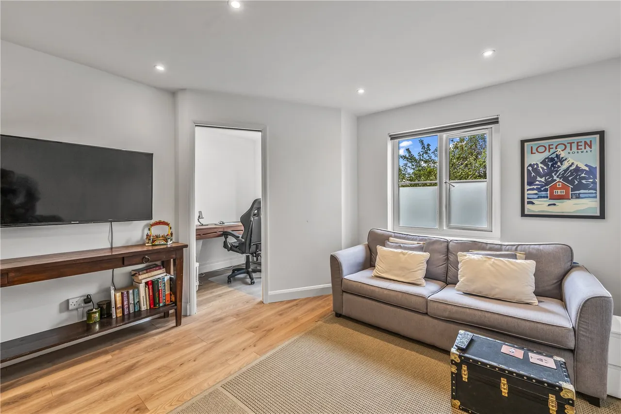 Langridge Mews, Hampton, TW12 3NZ, photo 4