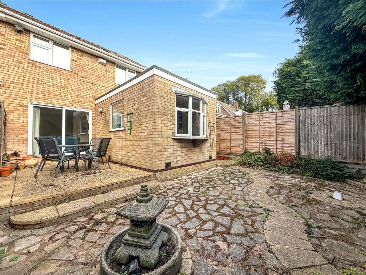 Milton Close, Wigston, LE18, photo 12