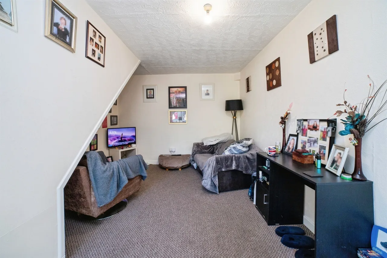 High Street, Heanor, DE75, photo 8