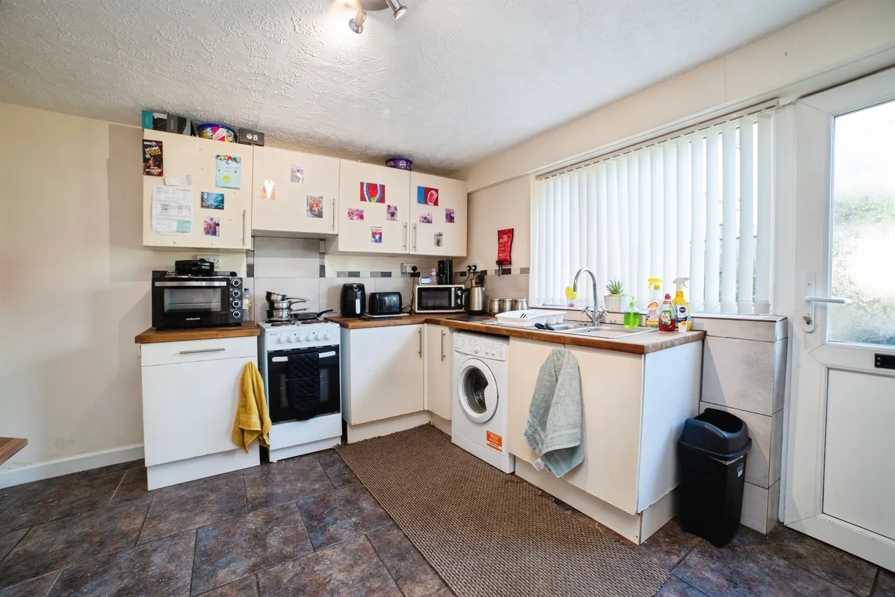 High Street, Heanor, DE75, photo 7