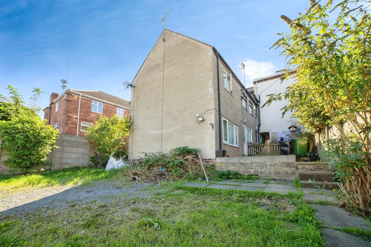 2 bed house for sale, High Street, Heanor, DE75