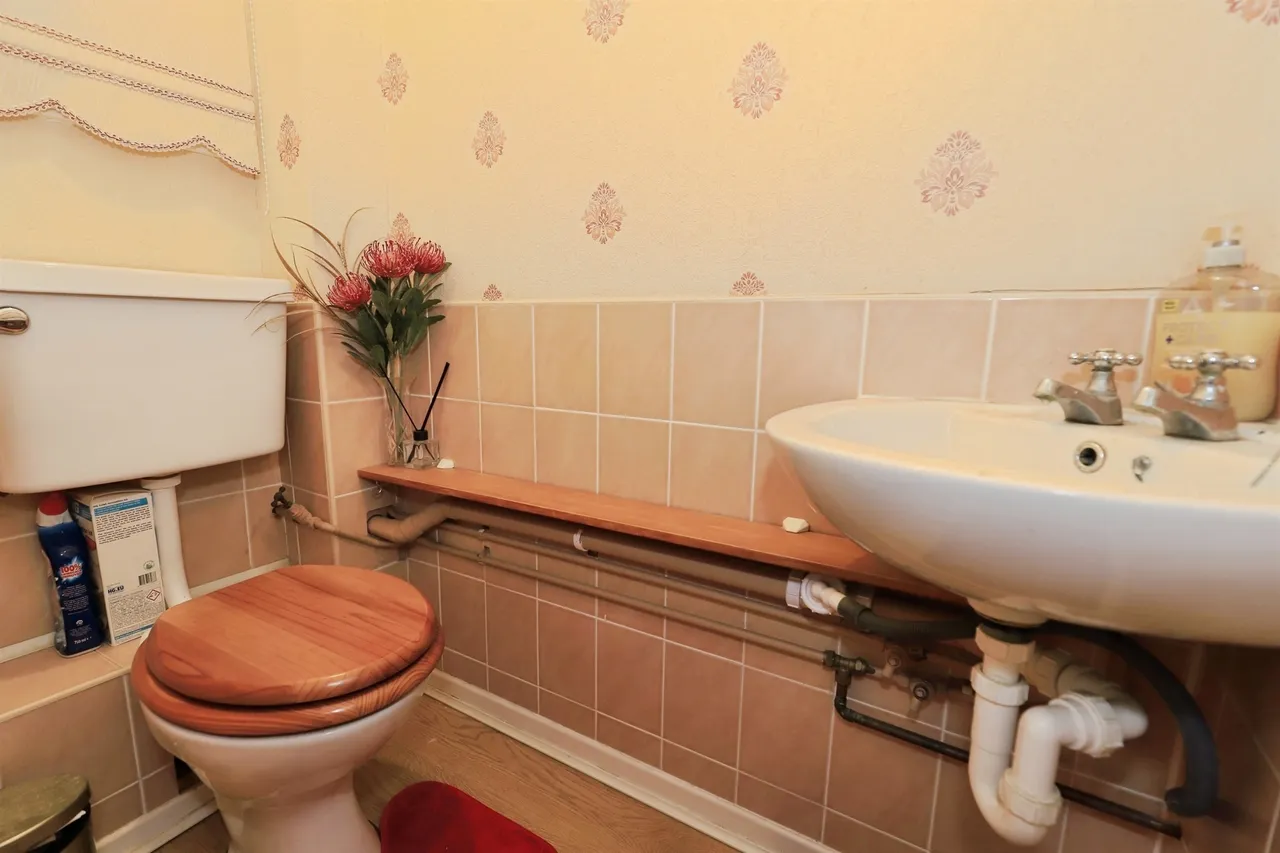 Eastney Crescent, Pendeford, WV8, photo 14