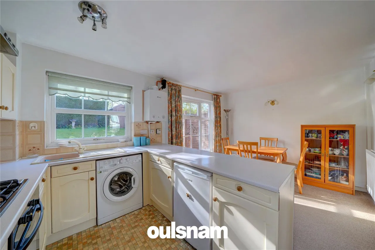 Lahn Drive, Droitwich, Worcestershire, WR9 8TQ, photo 2