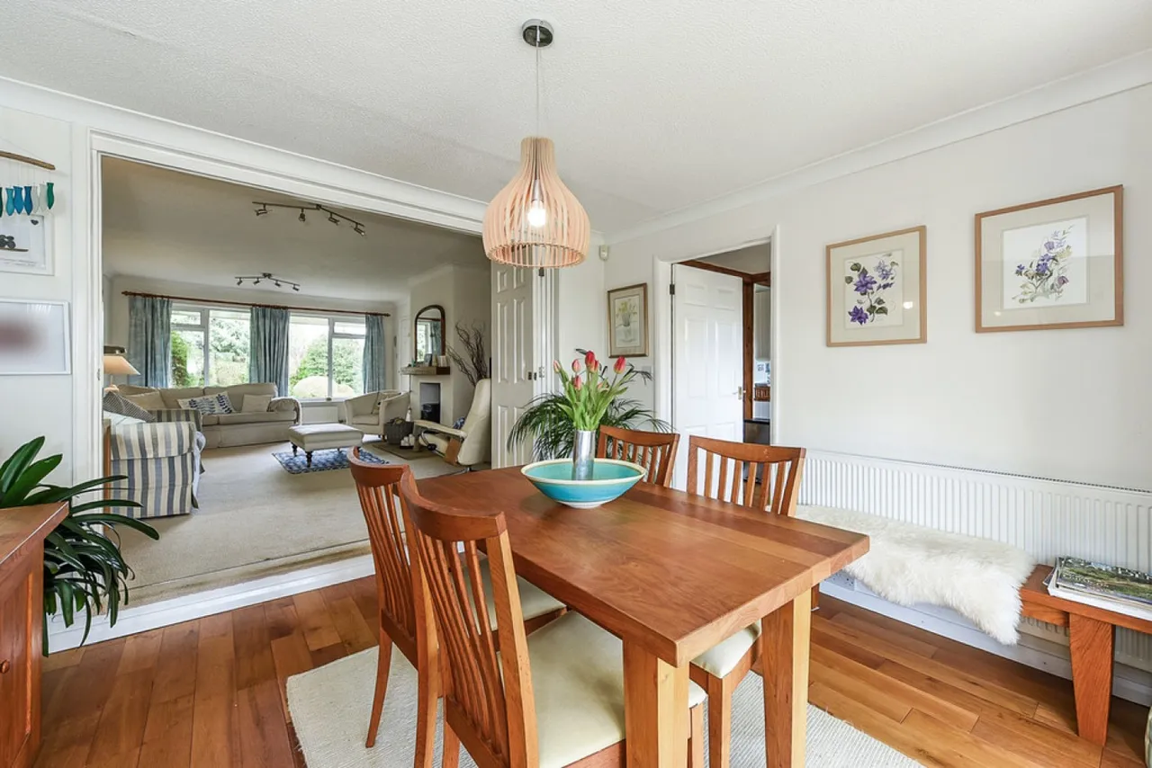 Rozelle Close, Littleton, photo 9