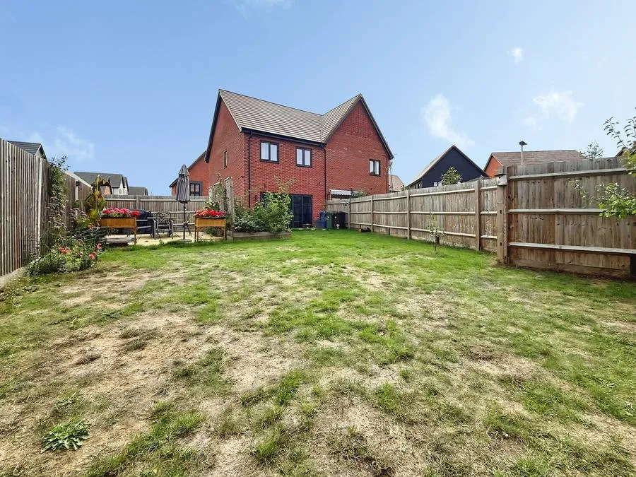 Paddock Way, Crowthorne, RG45, photo 20