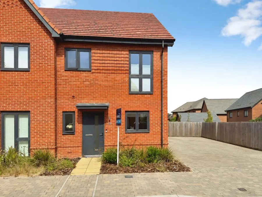Paddock Way, Crowthorne, RG45, photo 22