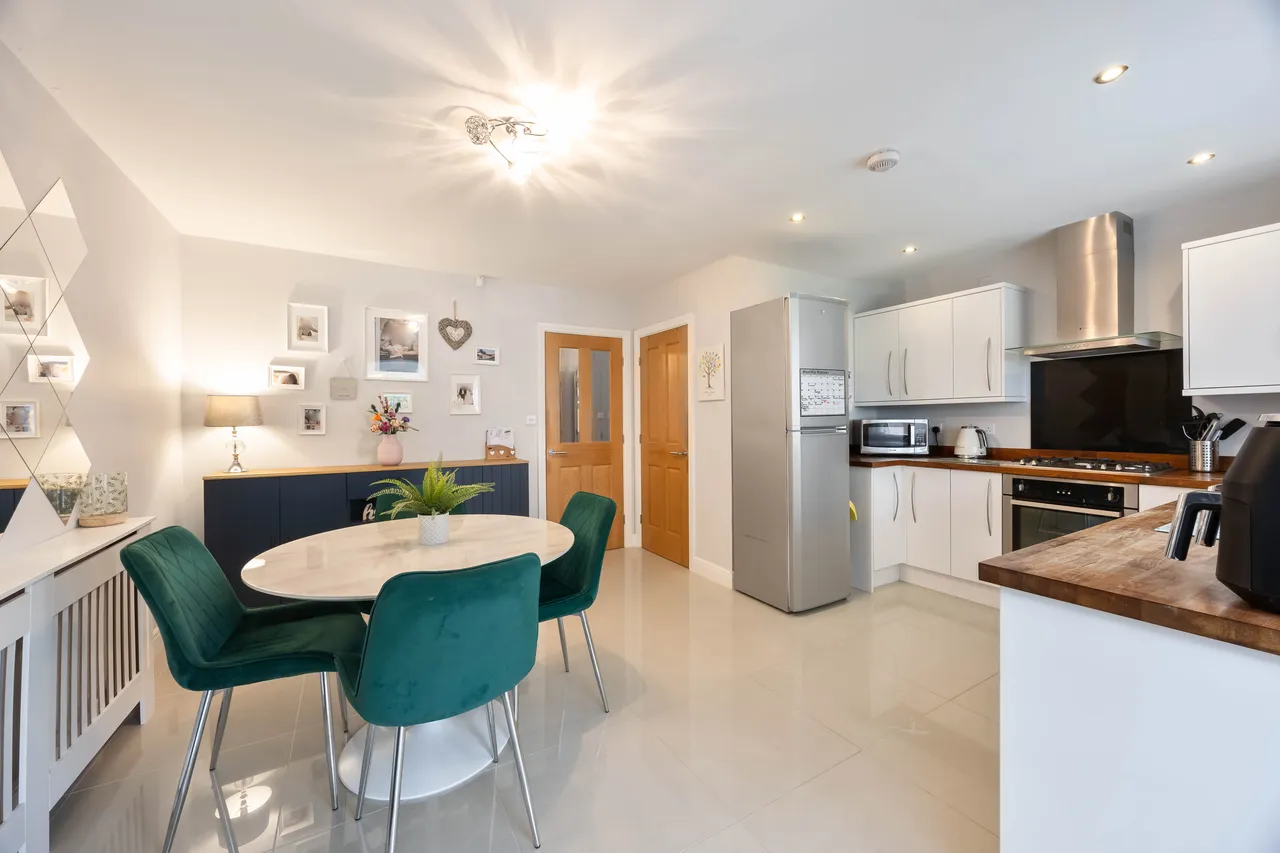Forbes Close, Hindley, photo 9