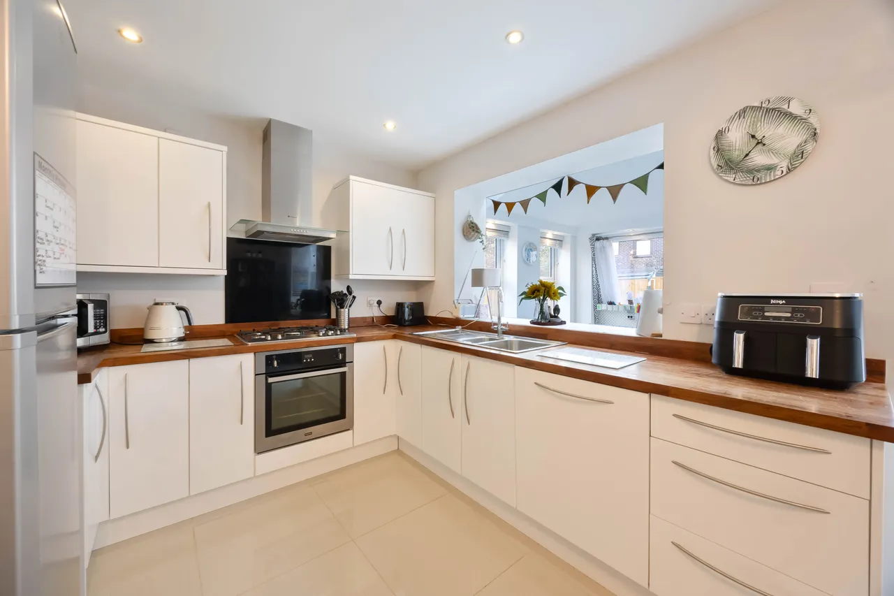 Forbes Close, Hindley, photo 10