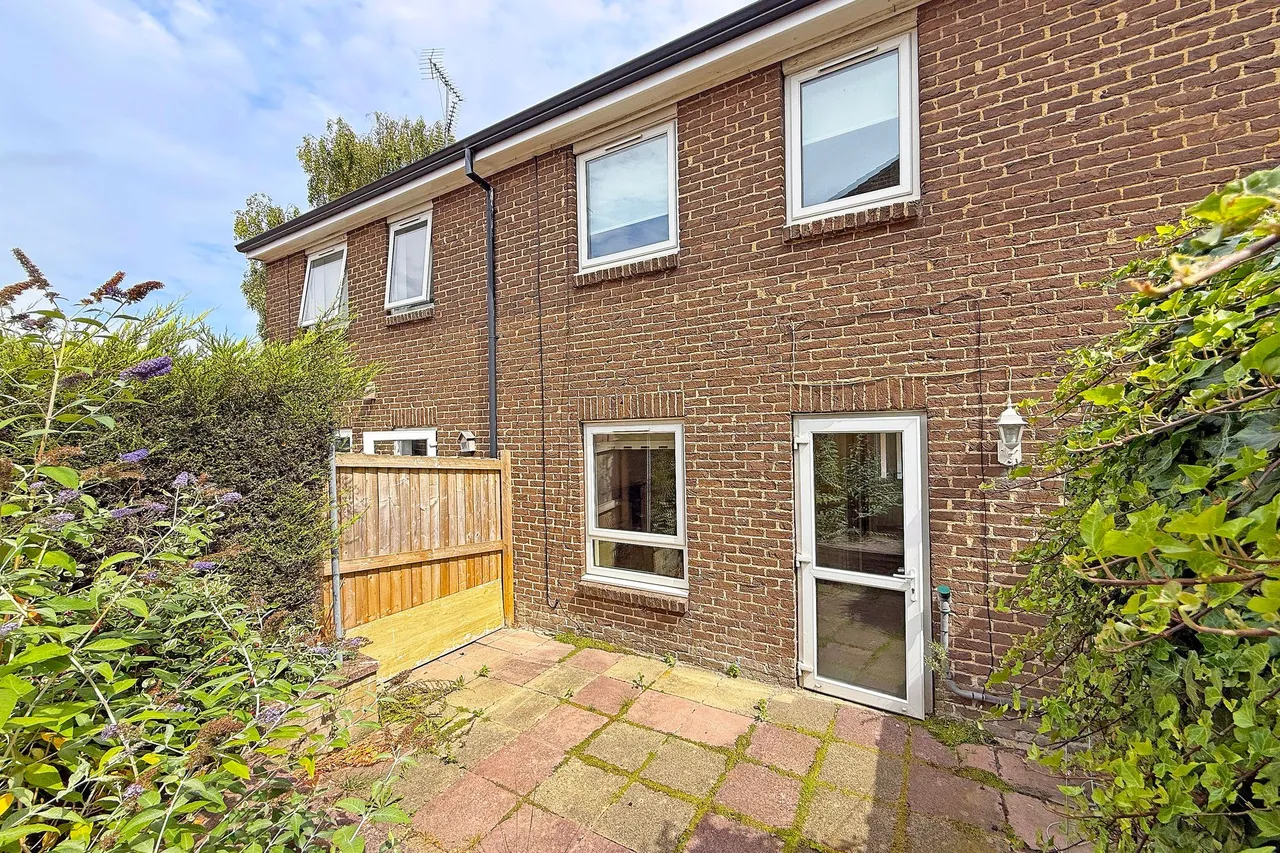 Swinton Court, Harrogate, HG2, photo 5