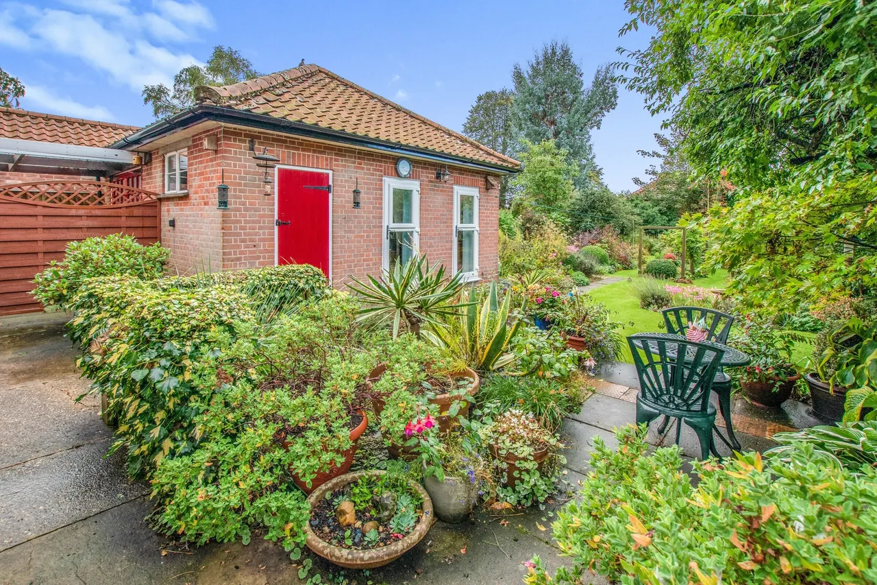 Horning Road West, Hoveton, Norwich, Norfolk, NR12, photo 4
