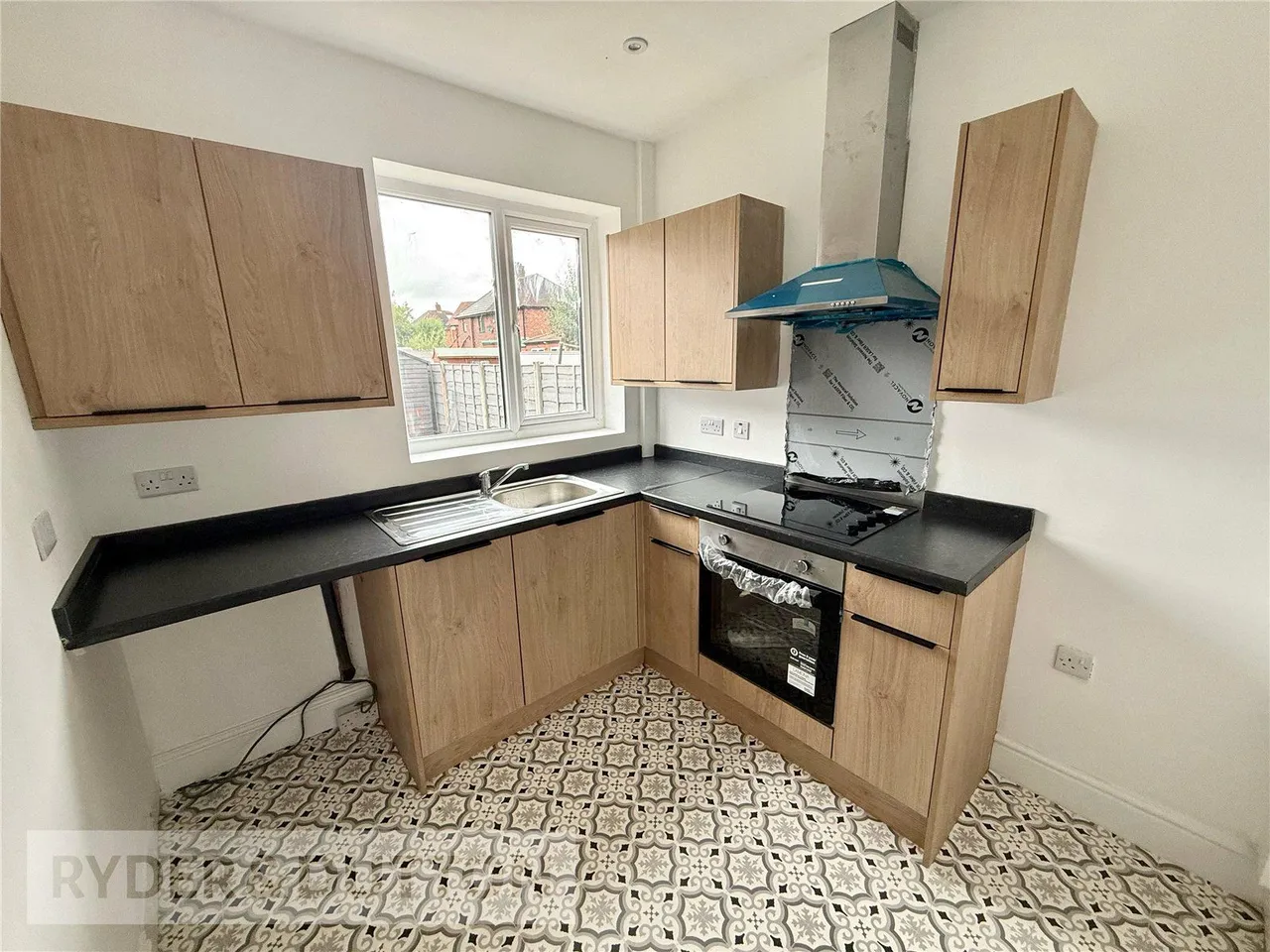 Enderby Road, Manchester, M40, photo 3