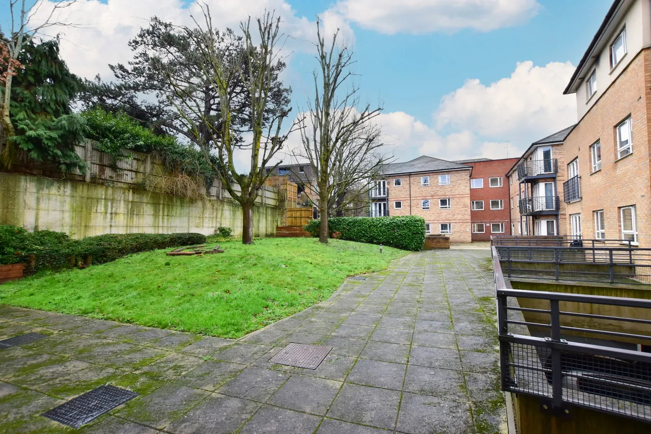 The Uplands, Bricket Wood, AL2, photo 17