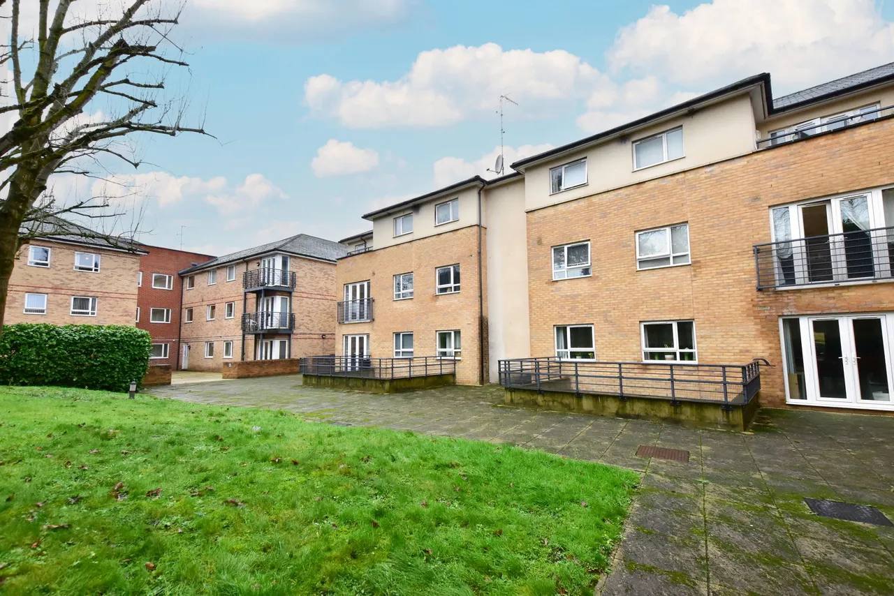 The Uplands, Bricket Wood, AL2, photo 16