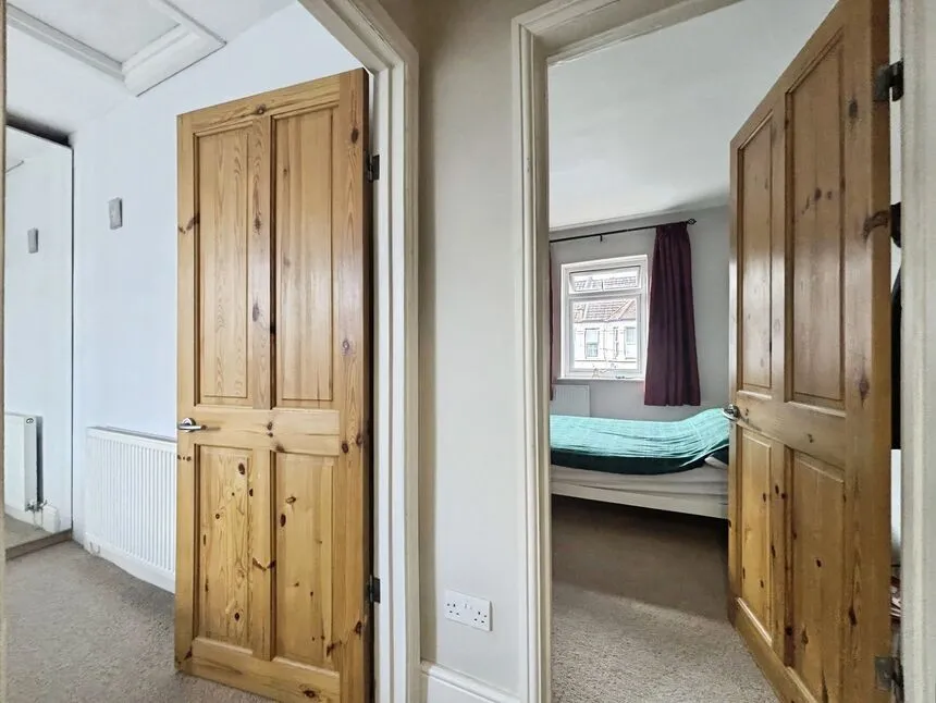 Thackeray Road, London, E6, photo 9