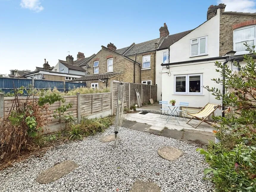 Thackeray Road, London, E6, photo 6
