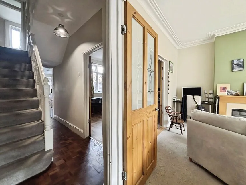 Thackeray Road, London, E6, photo 2