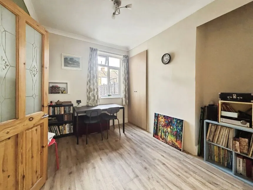 Thackeray Road, London, E6, photo 4