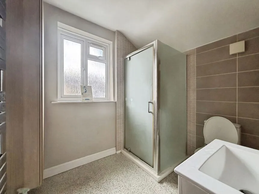 Thackeray Road, London, E6, photo 8