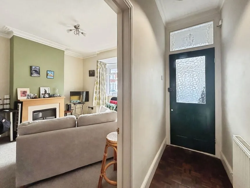 Thackeray Road, London, E6, photo 11