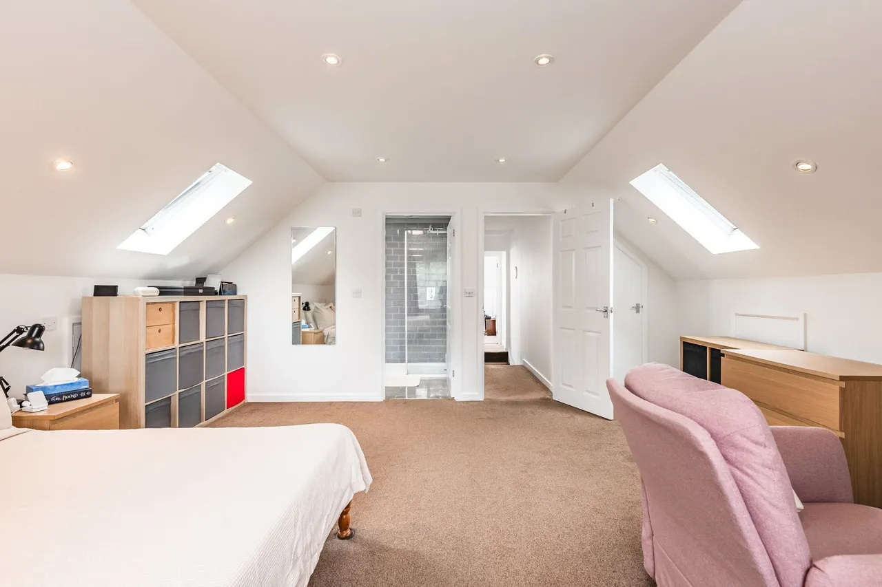Spacious Home for Modern Family Livin, photo 10