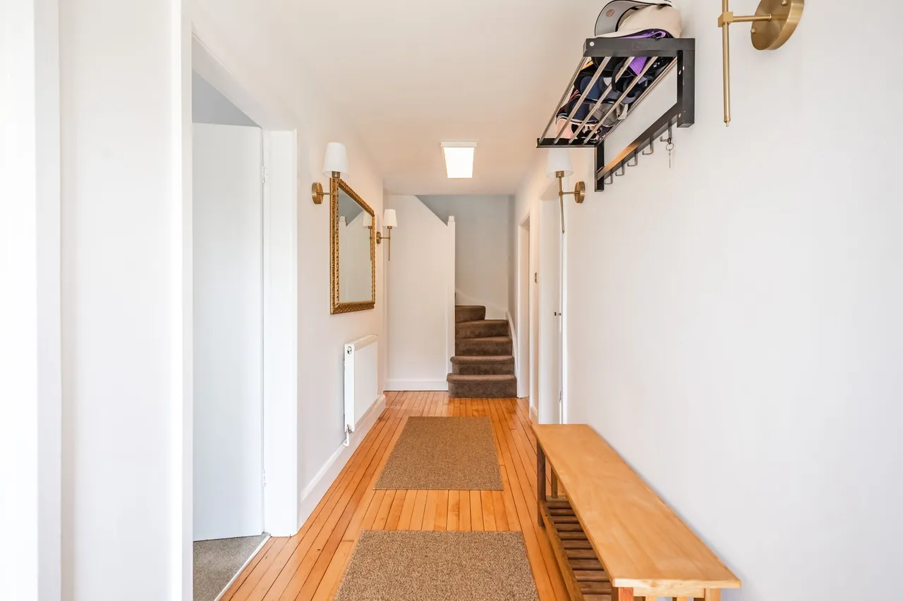 Spacious Home for Modern Family Livin, photo 7