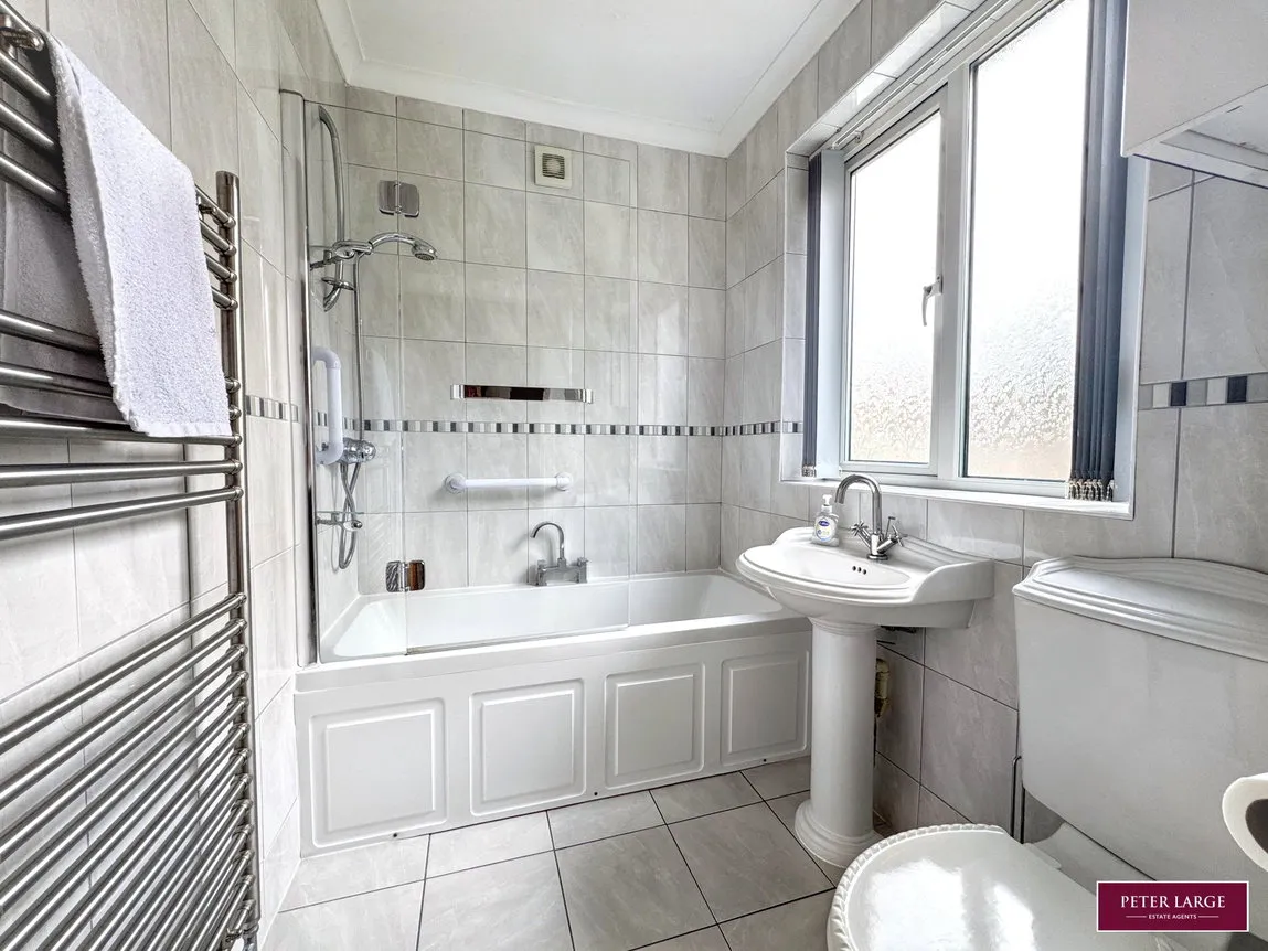 Victoria Road West, Prestatyn, Denbighshire, LL19 7AF, photo 9