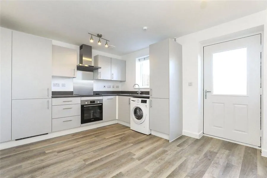 Tillage Road, Wellingborough, NN8, photo 2