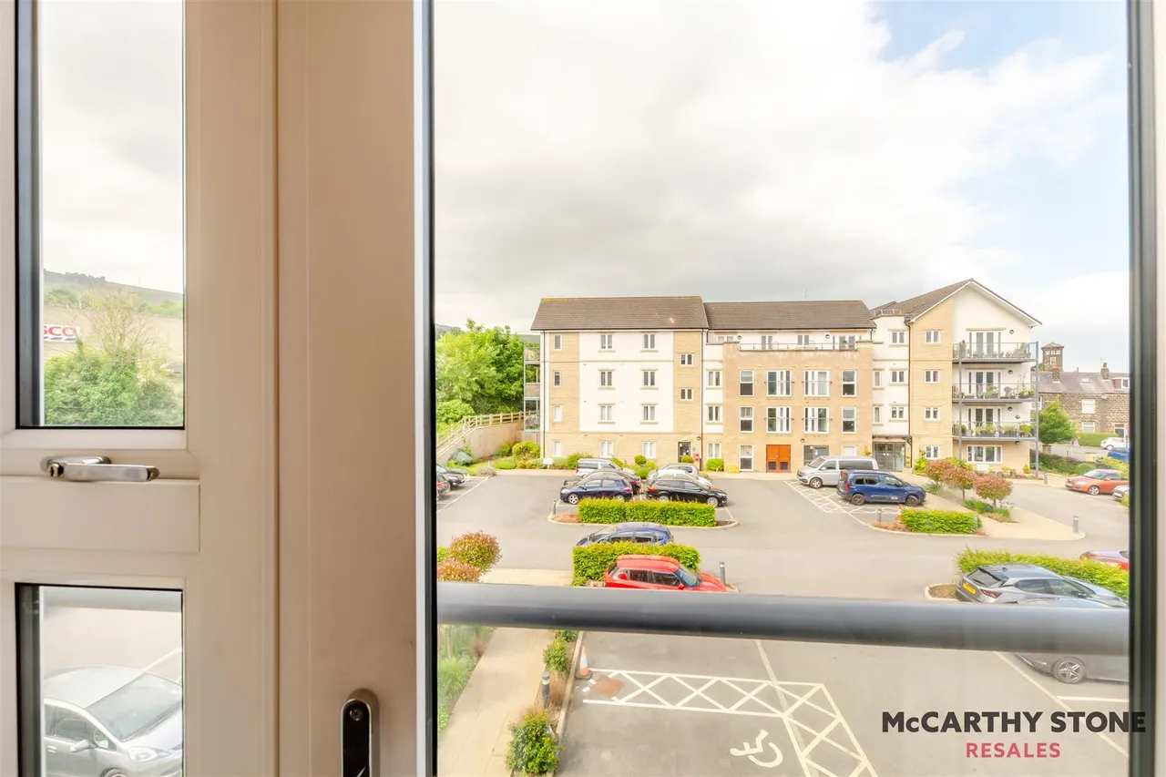 Railway Road, Ilkley, LS29, photo 2