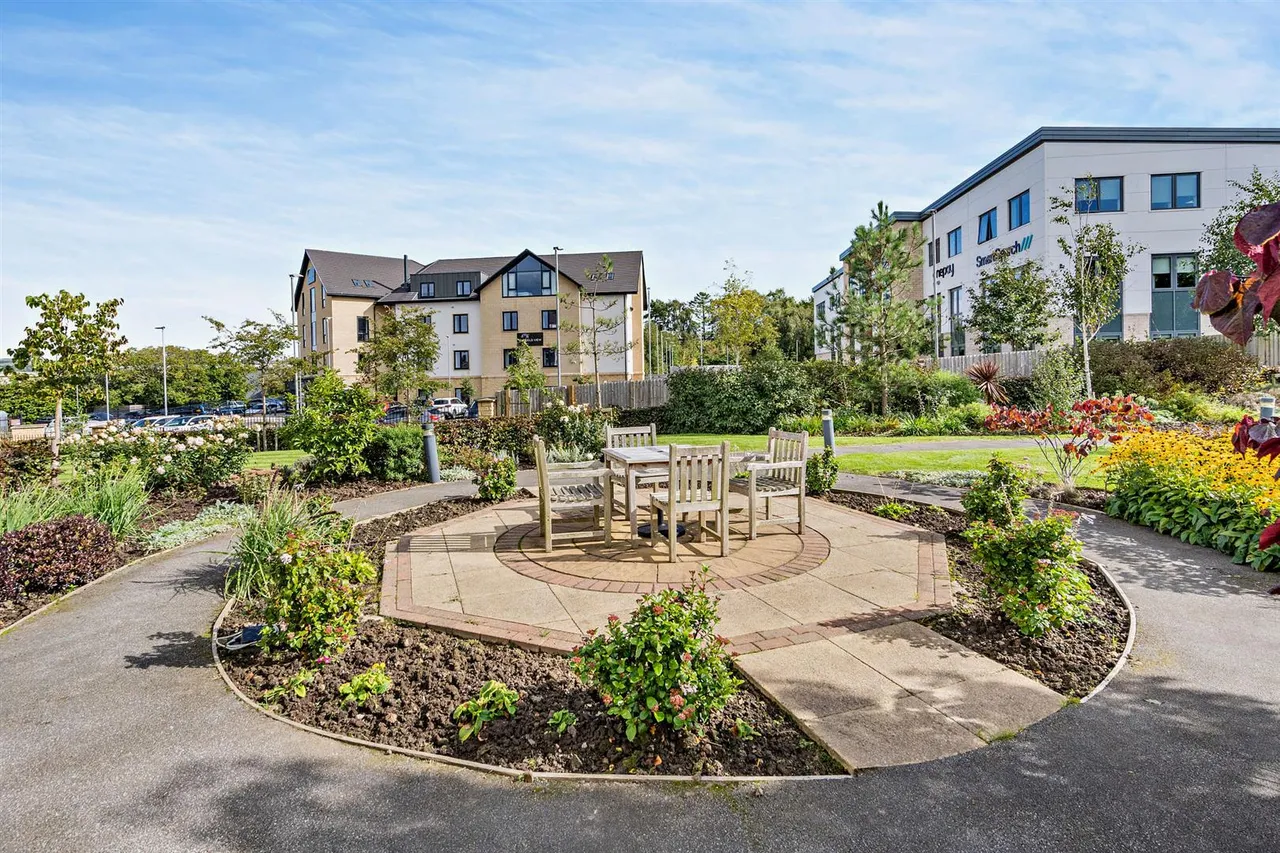 Railway Road, Ilkley, LS29, photo 18