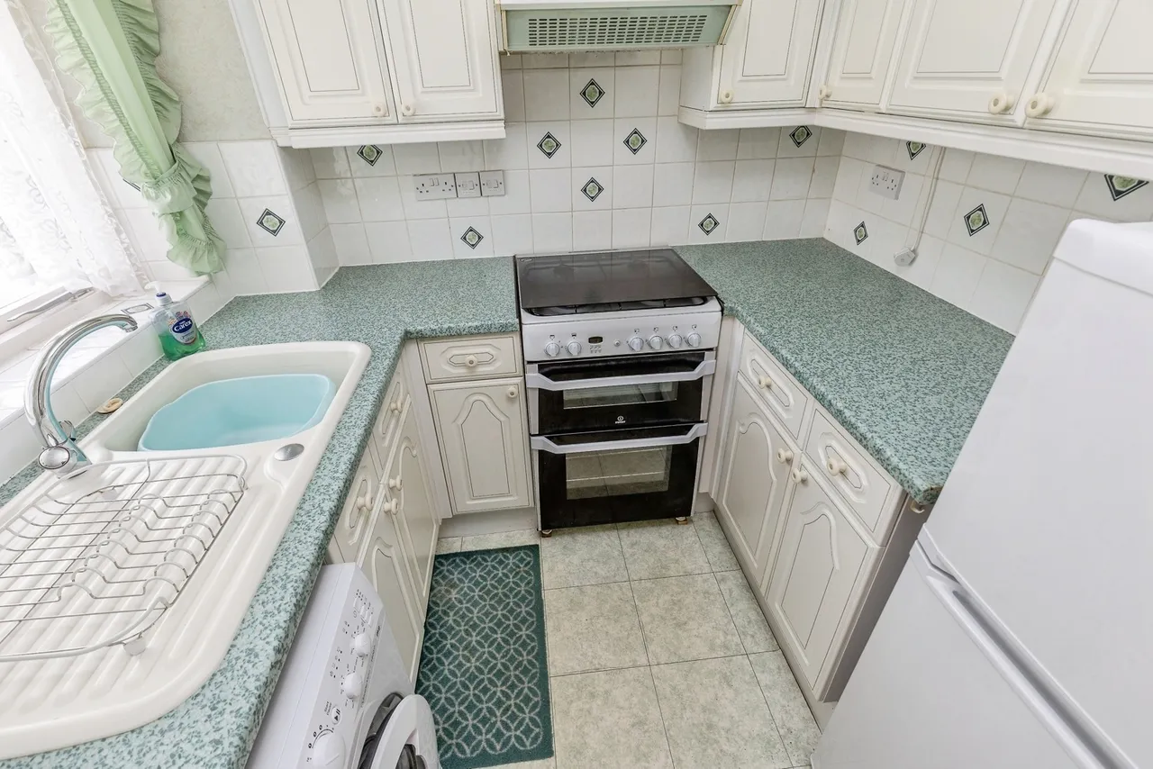 Hogarth Walk, Weston-super-Mare, BS22, photo 5