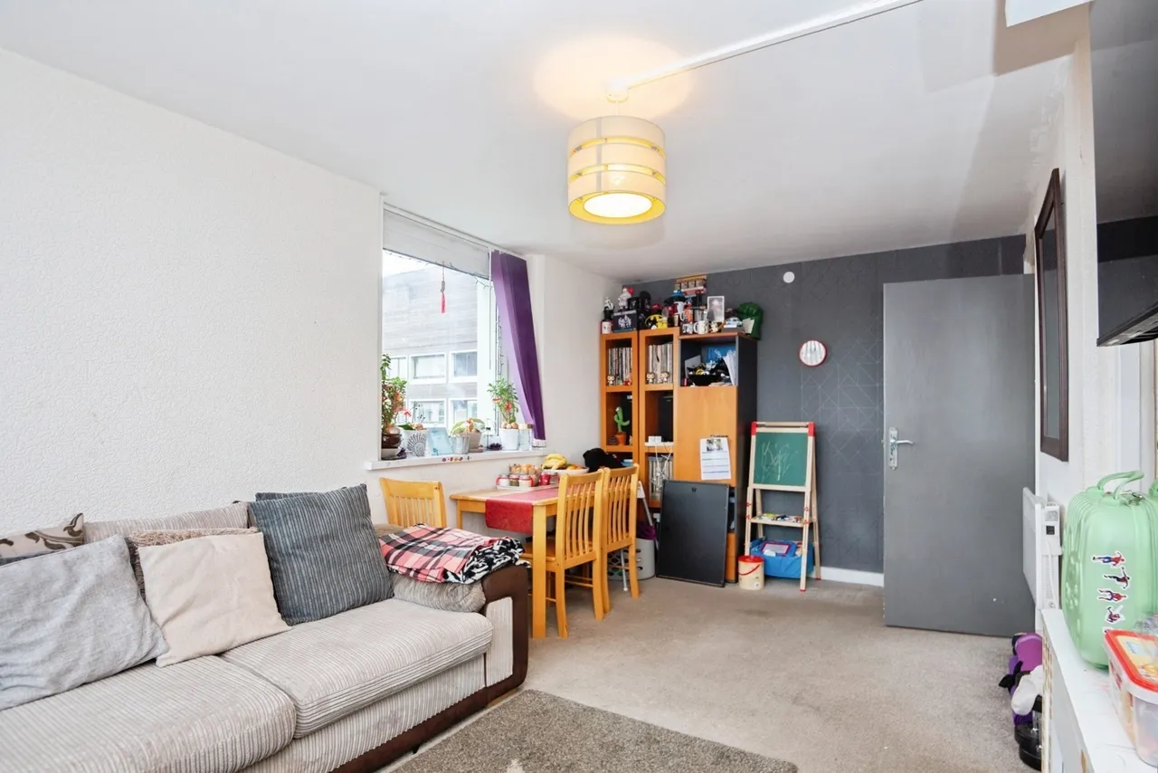 Ledburn Close, Manchester, Greater Manchester, M15, photo 2