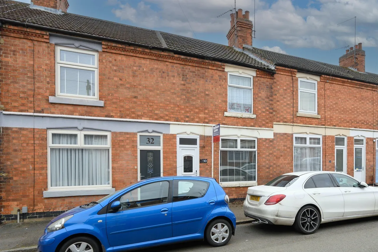 2 bed house for sale, Canon Street, Kettering, NN16