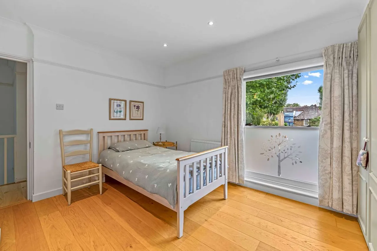 Retreat Road, Richmond, TW9 1NN, photo 11