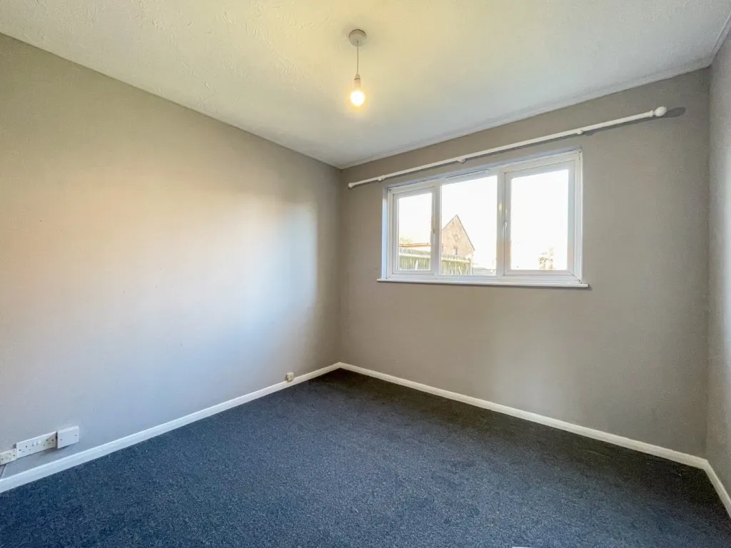 Damigos Road, Gravesend, DA12, photo 8