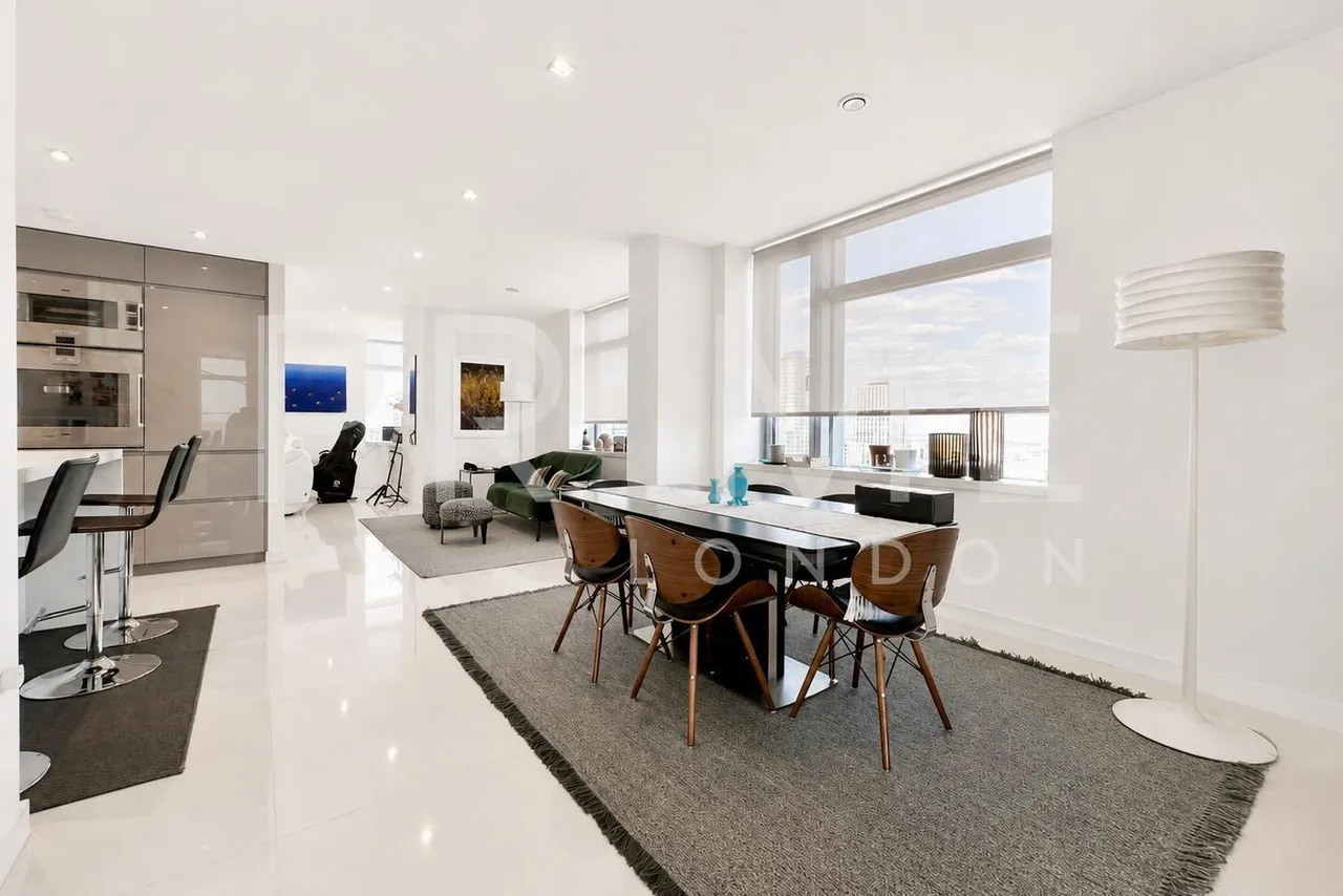 Pan Peninsula Square, Canary Wharf, E14, photo 6