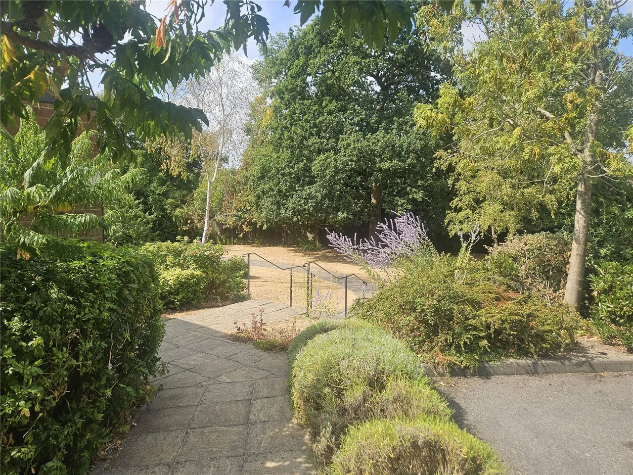 Ladbroke Road, Redhill, RH1, photo 16