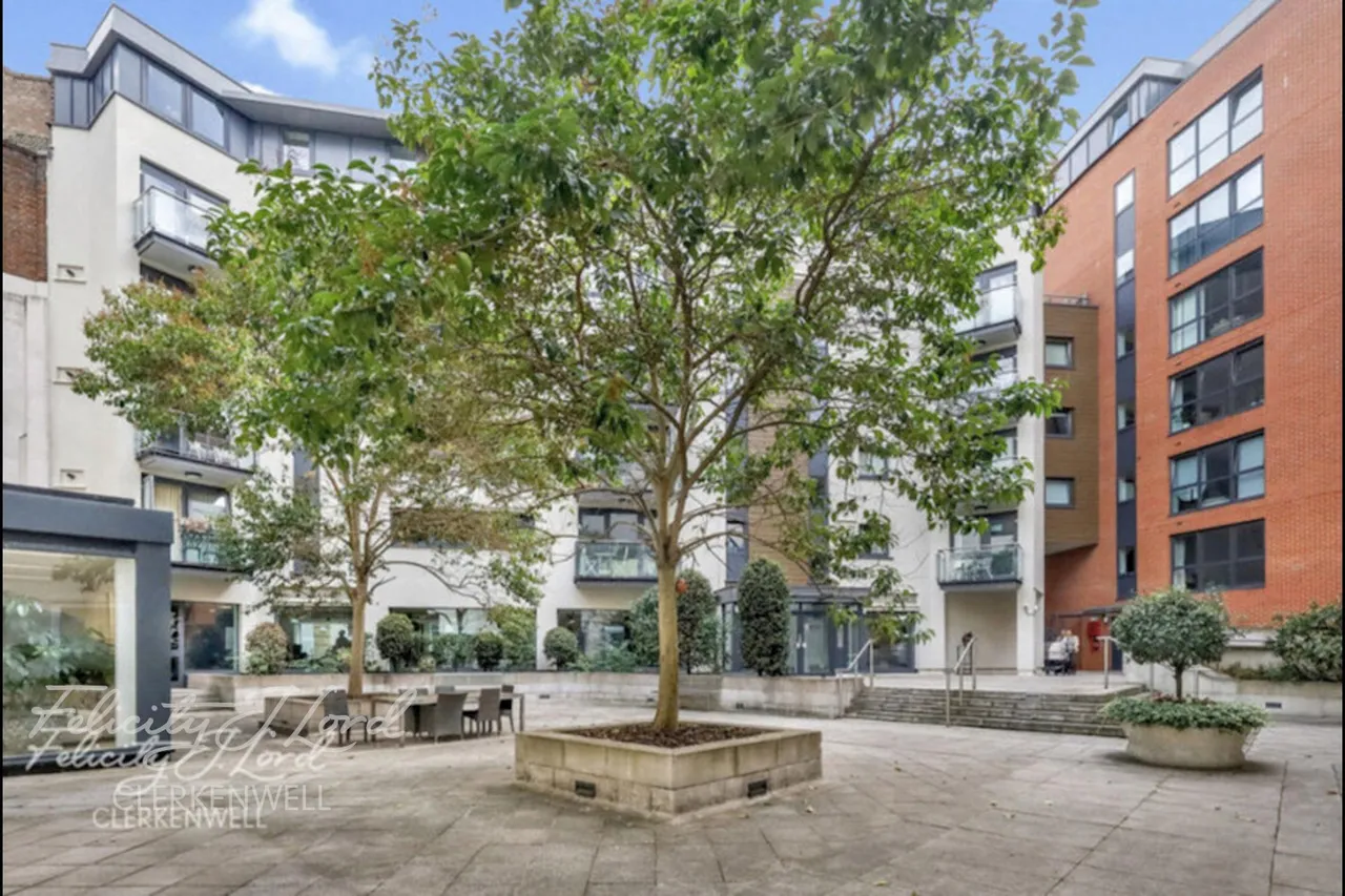 Clerkenwell Road, photo 16