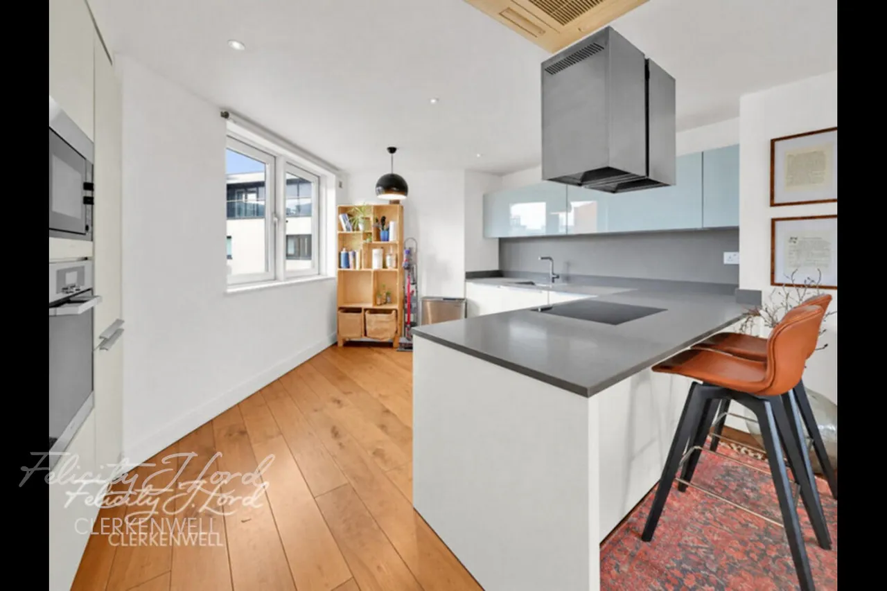 Clerkenwell Road, photo 11