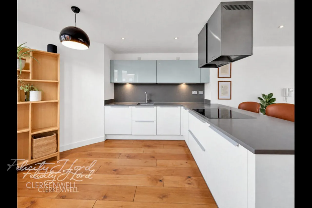 Clerkenwell Road, photo 8