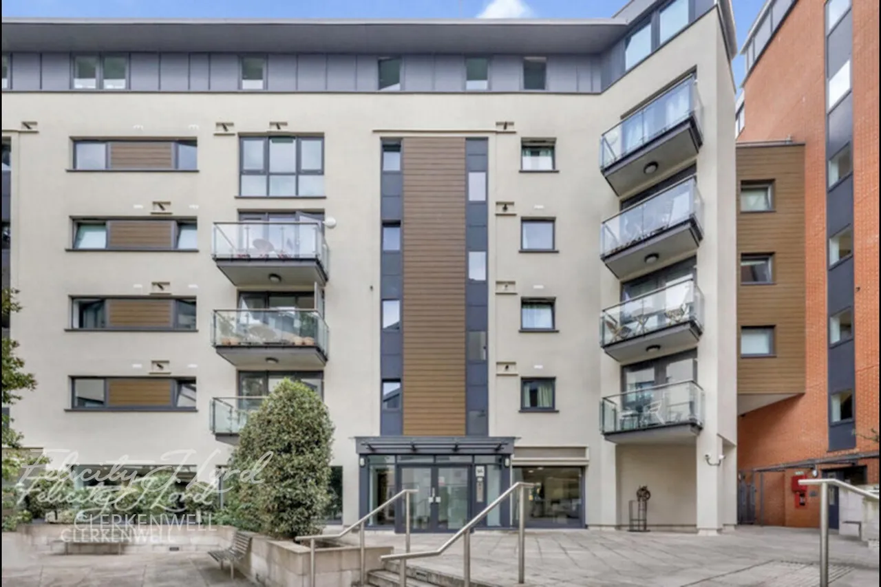 Clerkenwell Road, photo 9