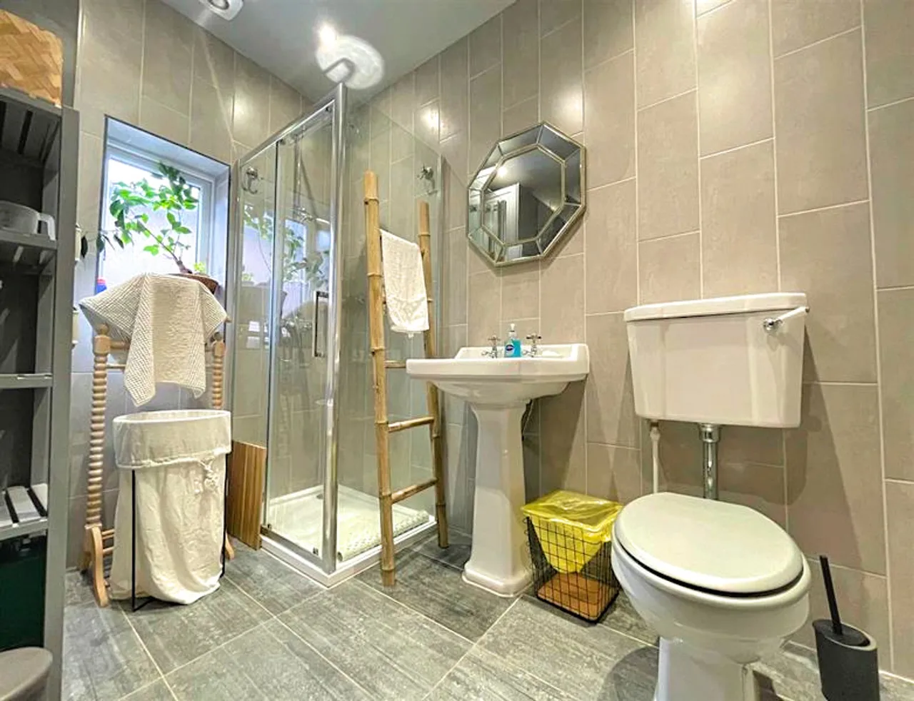 Northenden Road, Sale, photo 12