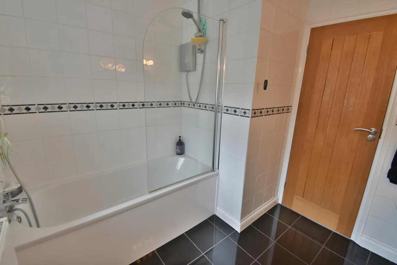 Leeson Drive, BH22, photo 18