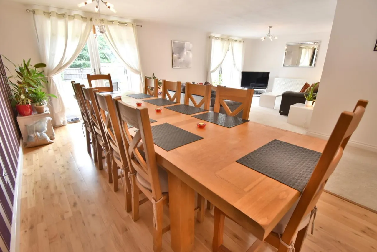 Leeson Drive, BH22, photo 3