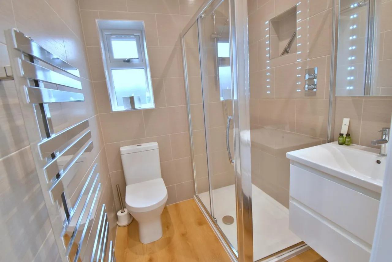 Leeson Drive, BH22, photo 24
