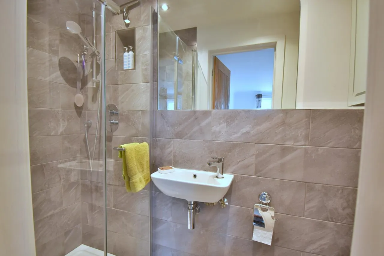 Leeson Drive, BH22, photo 8