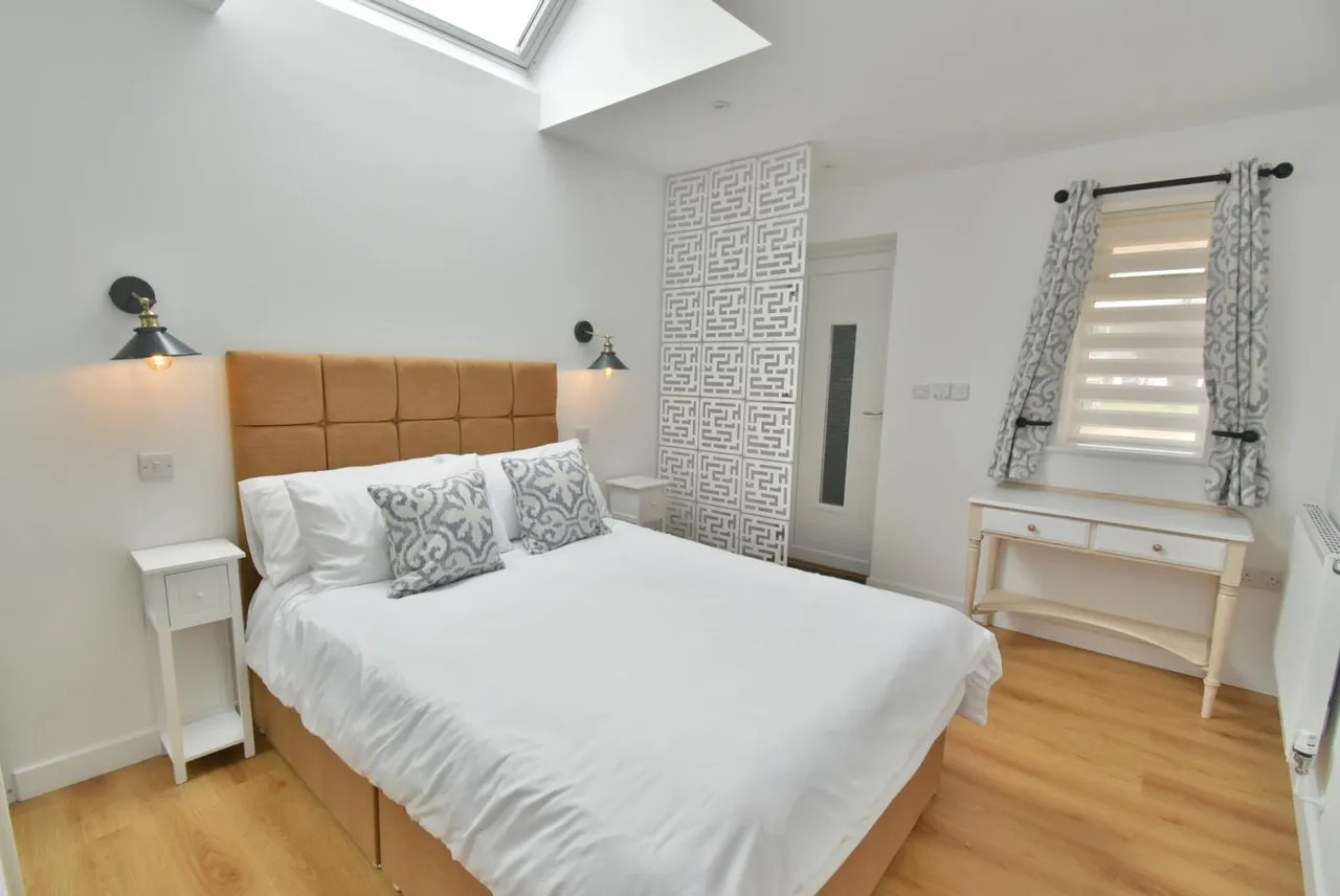 Leeson Drive, BH22, photo 23