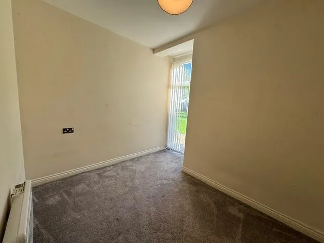 Altrincham Road, Manchester, photo 6