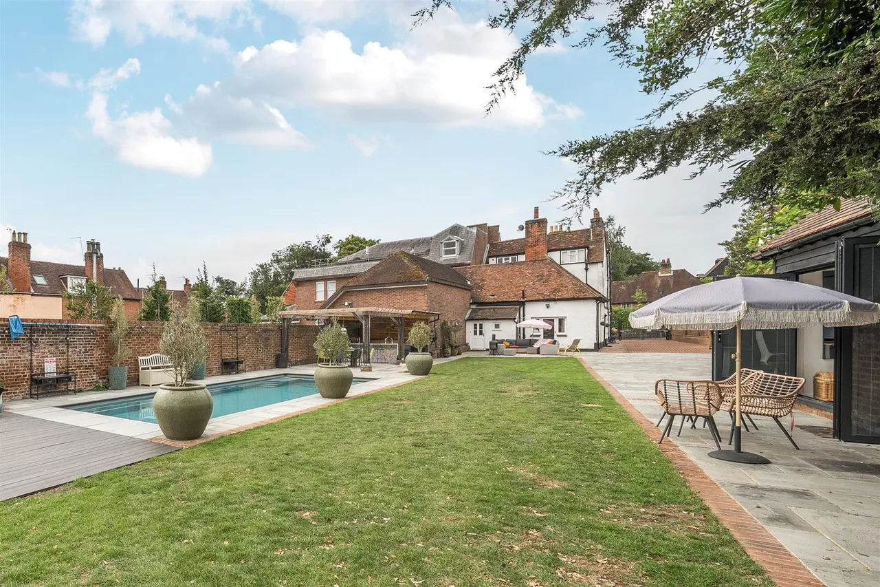 5 bed house for sale, Georgian Elegance, with Annex & Swimming Pool